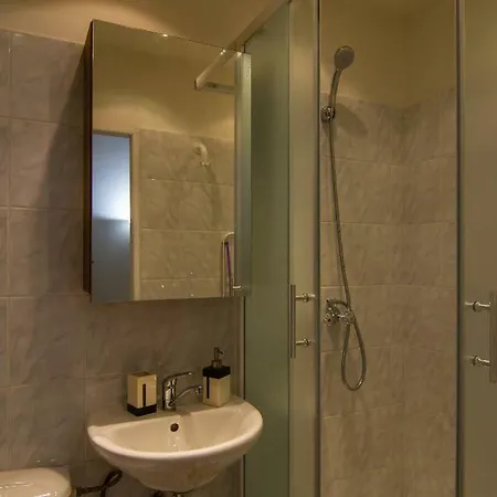 Apartman Barmeo * ستراكونيتسه